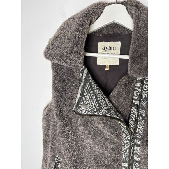Dylan by True Grit Sherpa Vest S | Faux Fur Zip Front Gray Cozy Layer - Picture 2 of 13